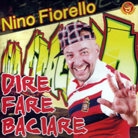Al momento stai visualizzando Dire fare baciare